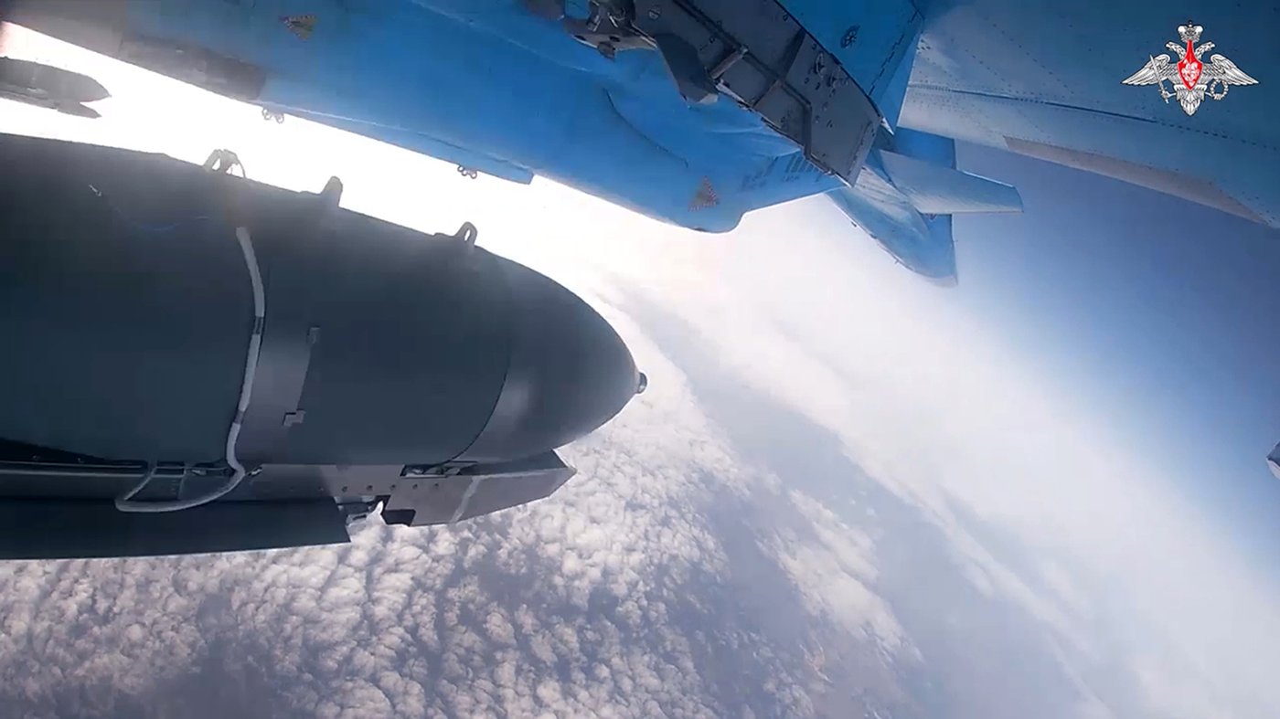 Latest 'massive' Russian aerial attack cuts power to 1 million homes in Ukraine | iNFOnews.ca