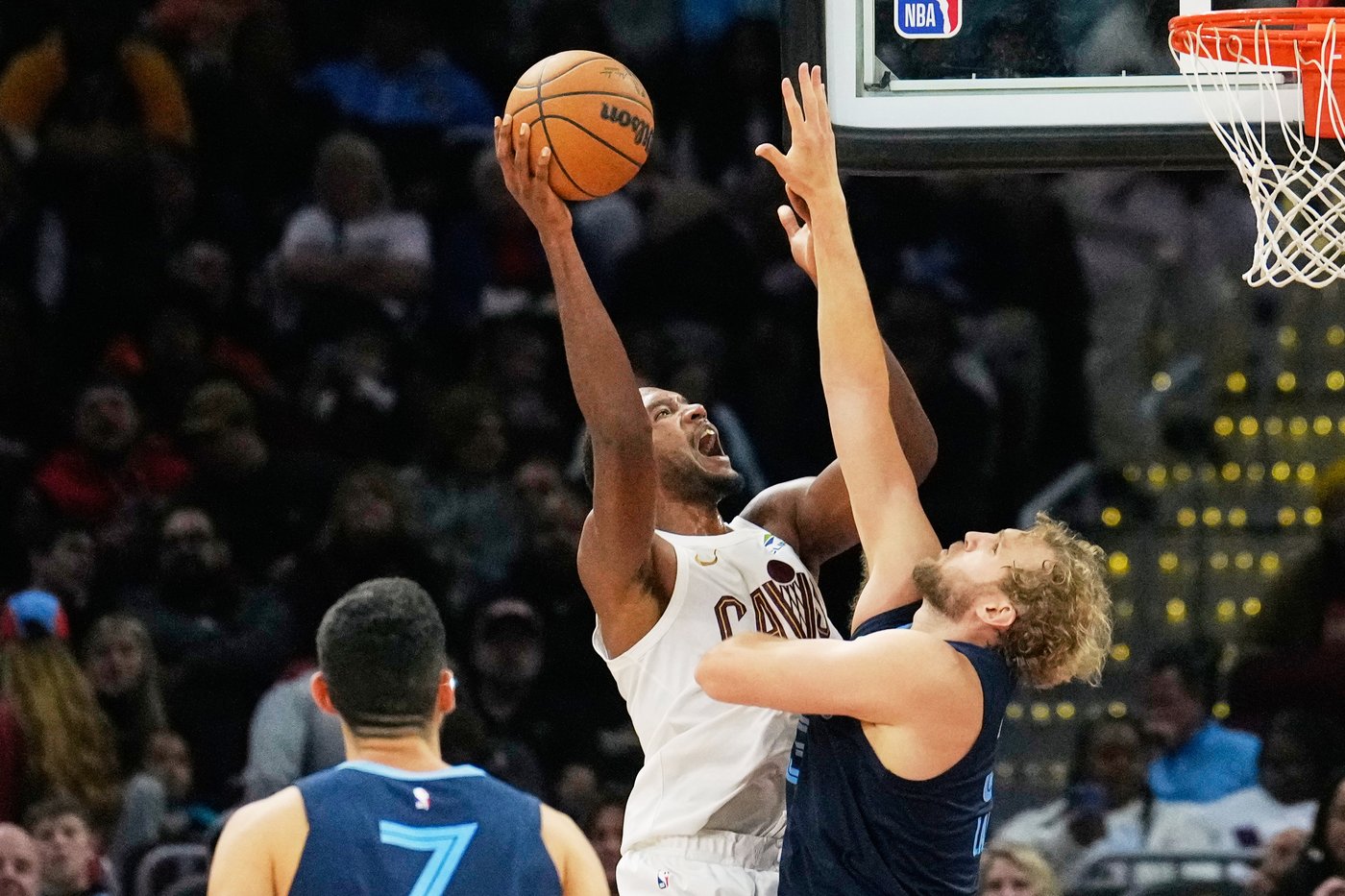 Donovan Mitchell scores 30 as Cavaliers rally over Grizzlies | iNFOnews.ca Donovan Mitchell scores 30 as Cavaliers rally over Grizzlies | iNFOnews.ca
