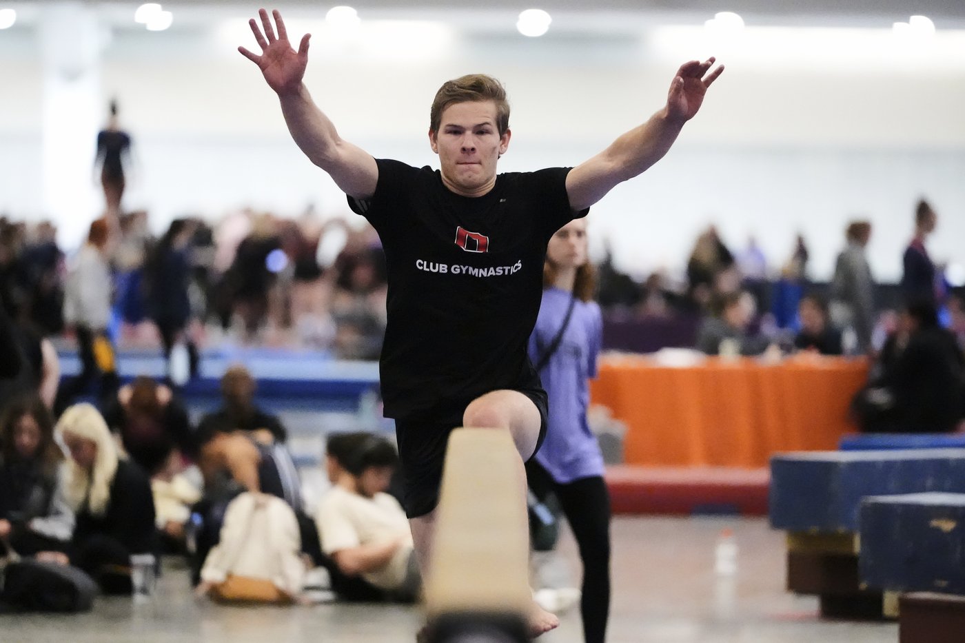 'Why can't I do that?' Men on balance beam. Women on rings. In one gymnastics group, anything goes | iNFOnews.ca