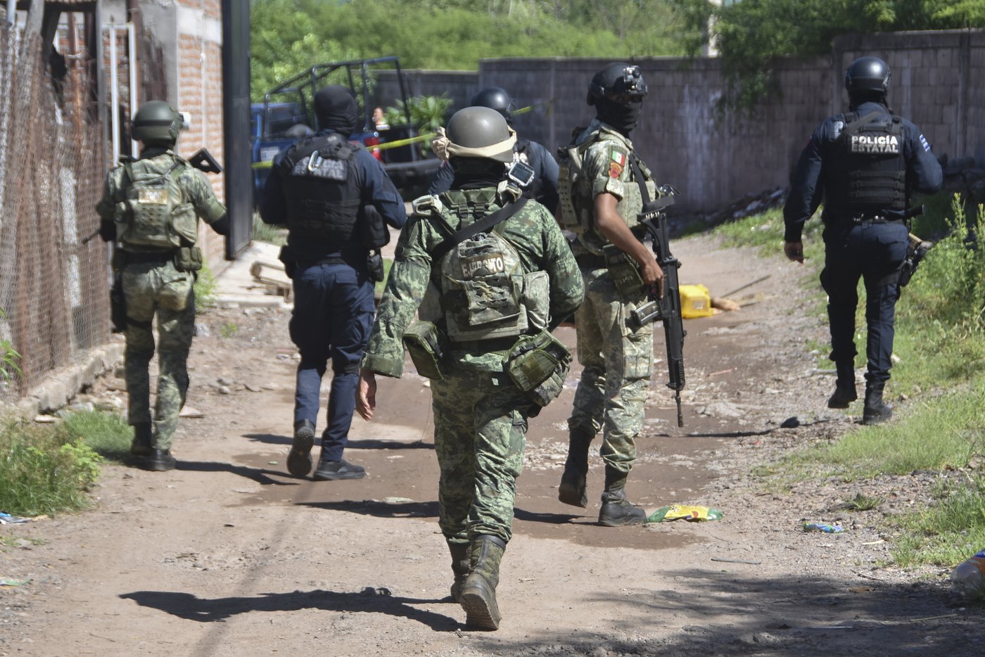 Mexican president blames the US for bloodshed in Sinaloa as cartel violence surges | iNFOnews.ca