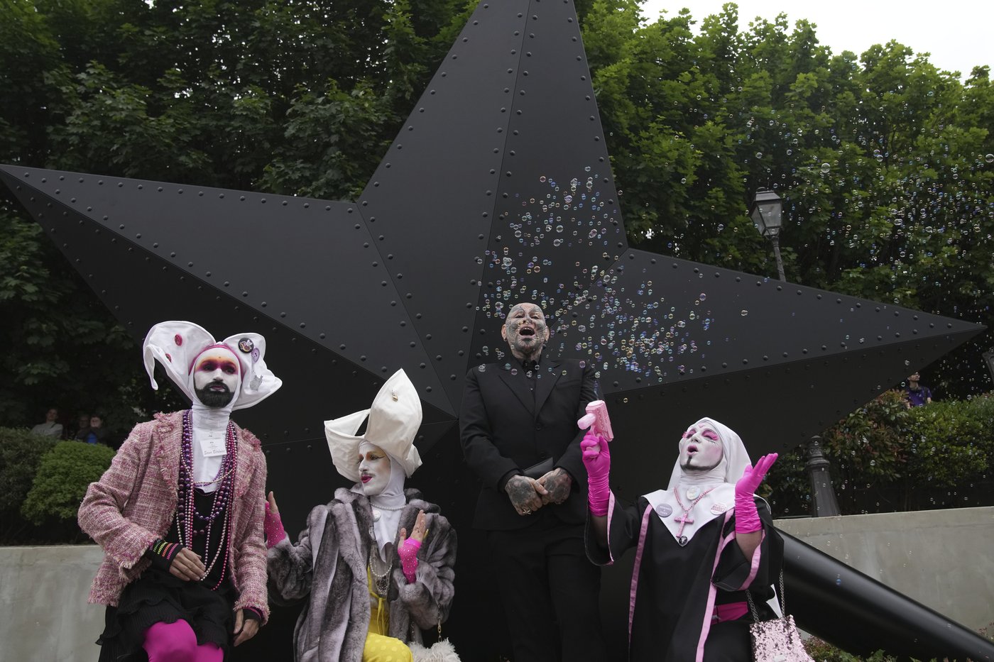 Paris unveils a memorial to LGBTQ+ victims of Nazi regime and other persecutions | iNFOnews.ca Paris unveils a memorial to LGBTQ+ victims of Nazi regime and other persecutions | iNFOnews.ca