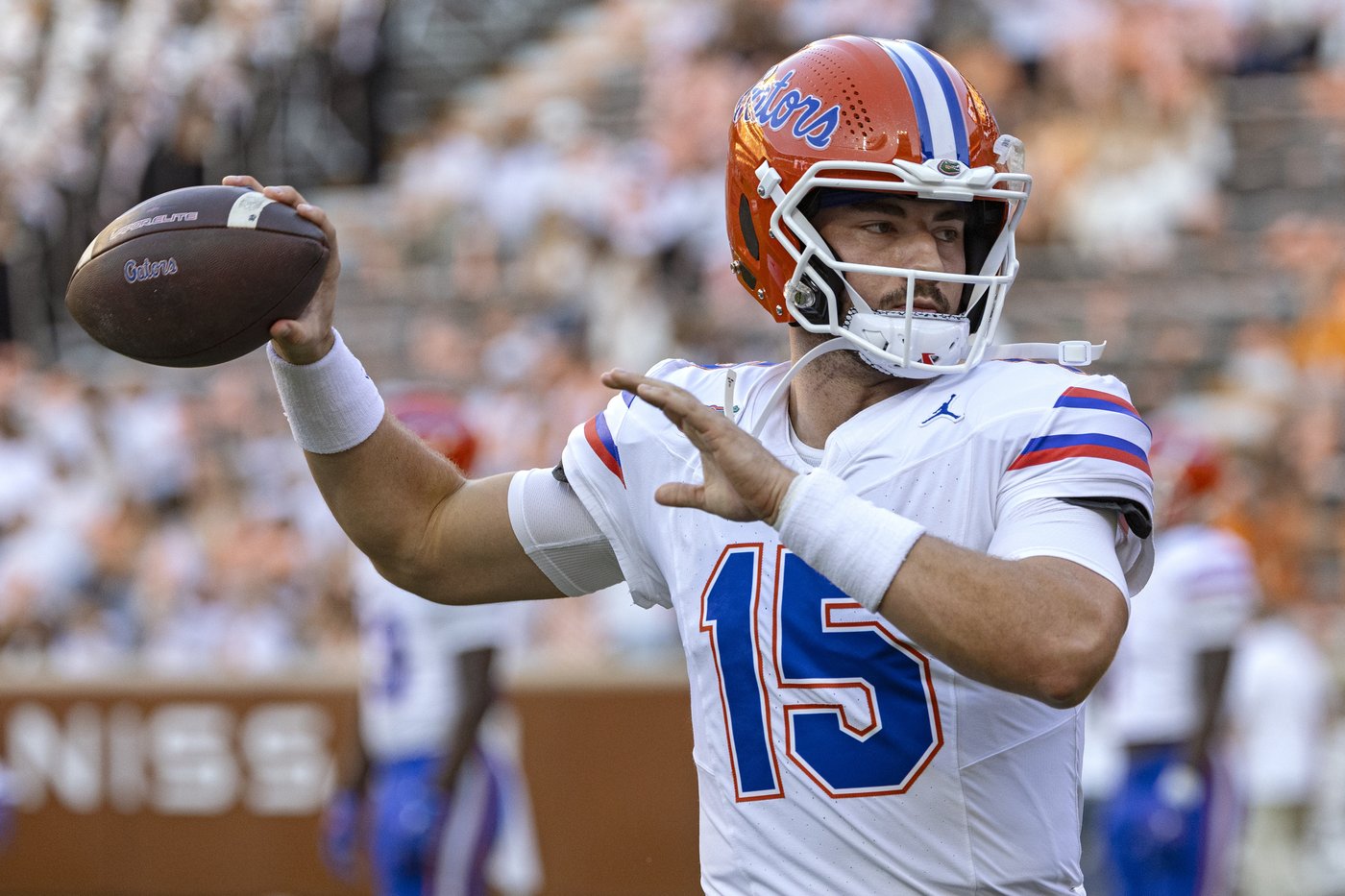 Injured Florida QB Graham Mertz ready to be mentor, motivator and cheerleader for DJ Lagway | iNFOnews.ca Injured Florida QB Graham Mertz ready to be mentor, motivator and cheerleader for DJ Lagway | iNFOnews.ca
