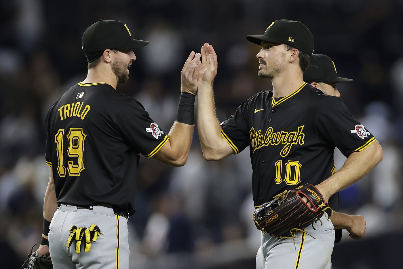 Reynolds homers twice, Pirates beat Yankees 4-2, delay NY from clinching ALCS home-field advantage | iNFOnews.ca Reynolds homers twice, Pirates beat Yankees 4-2, delay NY from clinching ALCS home-field advantage | iNFOnews.ca