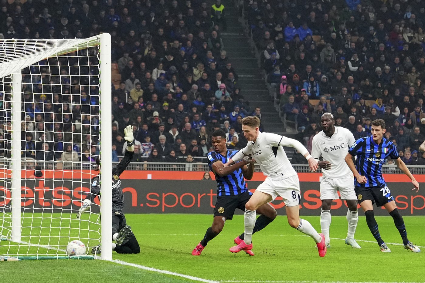 Inter-Napoli draw leaves a crowd of teams at the top of Serie A. Roma fires Juric after Bologna loss | iNFOnews.ca Inter-Napoli draw leaves a crowd of teams at the top of Serie A. Roma fires Juric after Bologna loss | iNFOnews.ca
