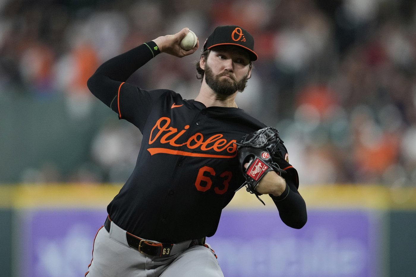 Orioles right-hander Young loses perfect-game bid on infield single in the 8th inning vs Astros | iNFOnews.ca