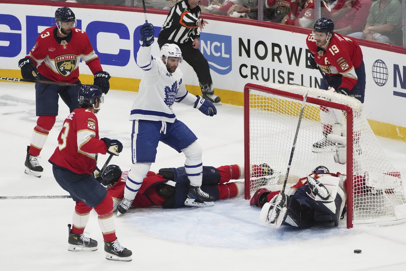 Maple Leafs sign John Tavares to four-year contract extension | iNFOnews.ca