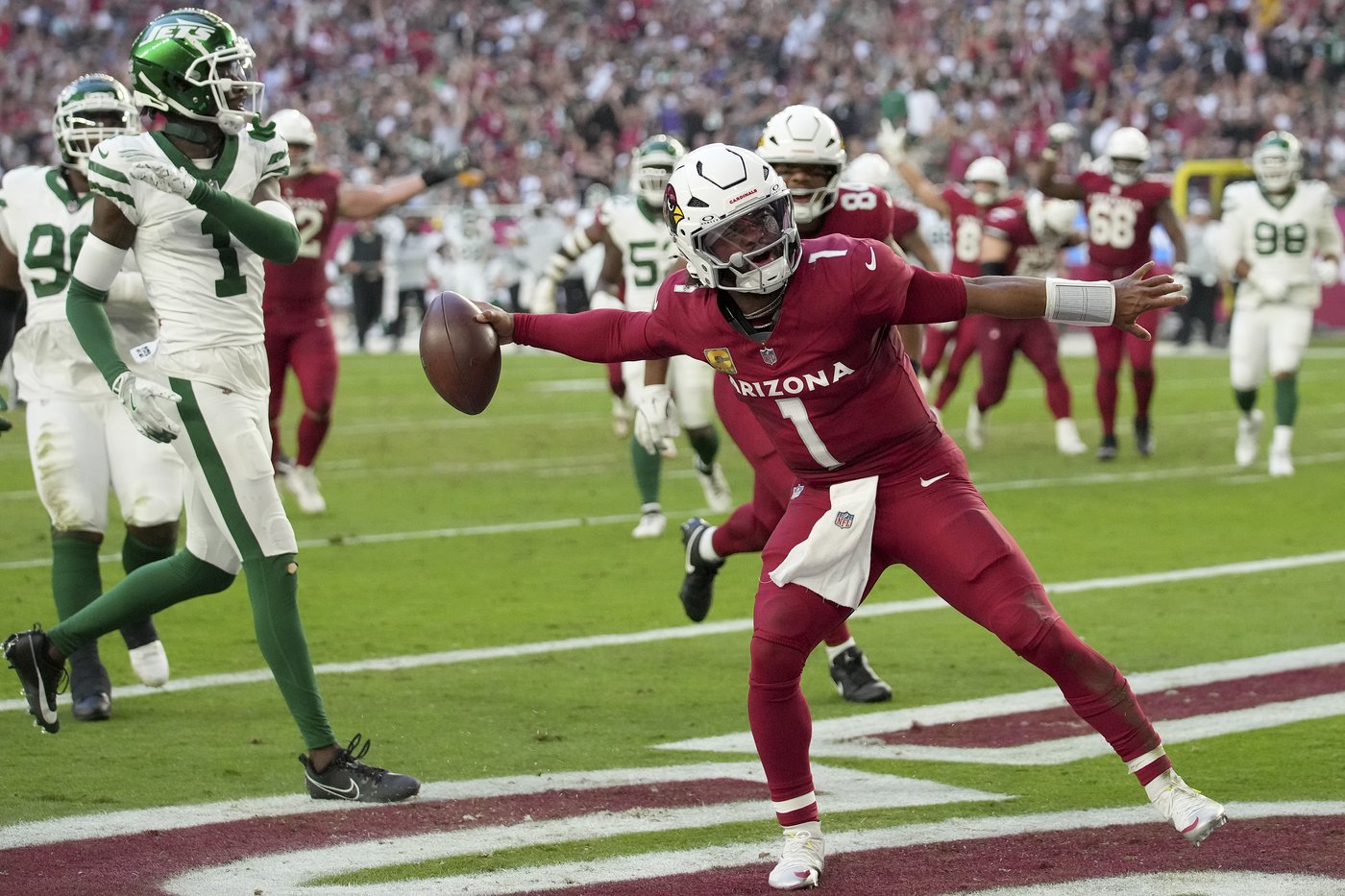 Brilliant performance by Kyler Murray leads Cardinals over Jets 31-6 for 4th straight victory | iNFOnews.ca