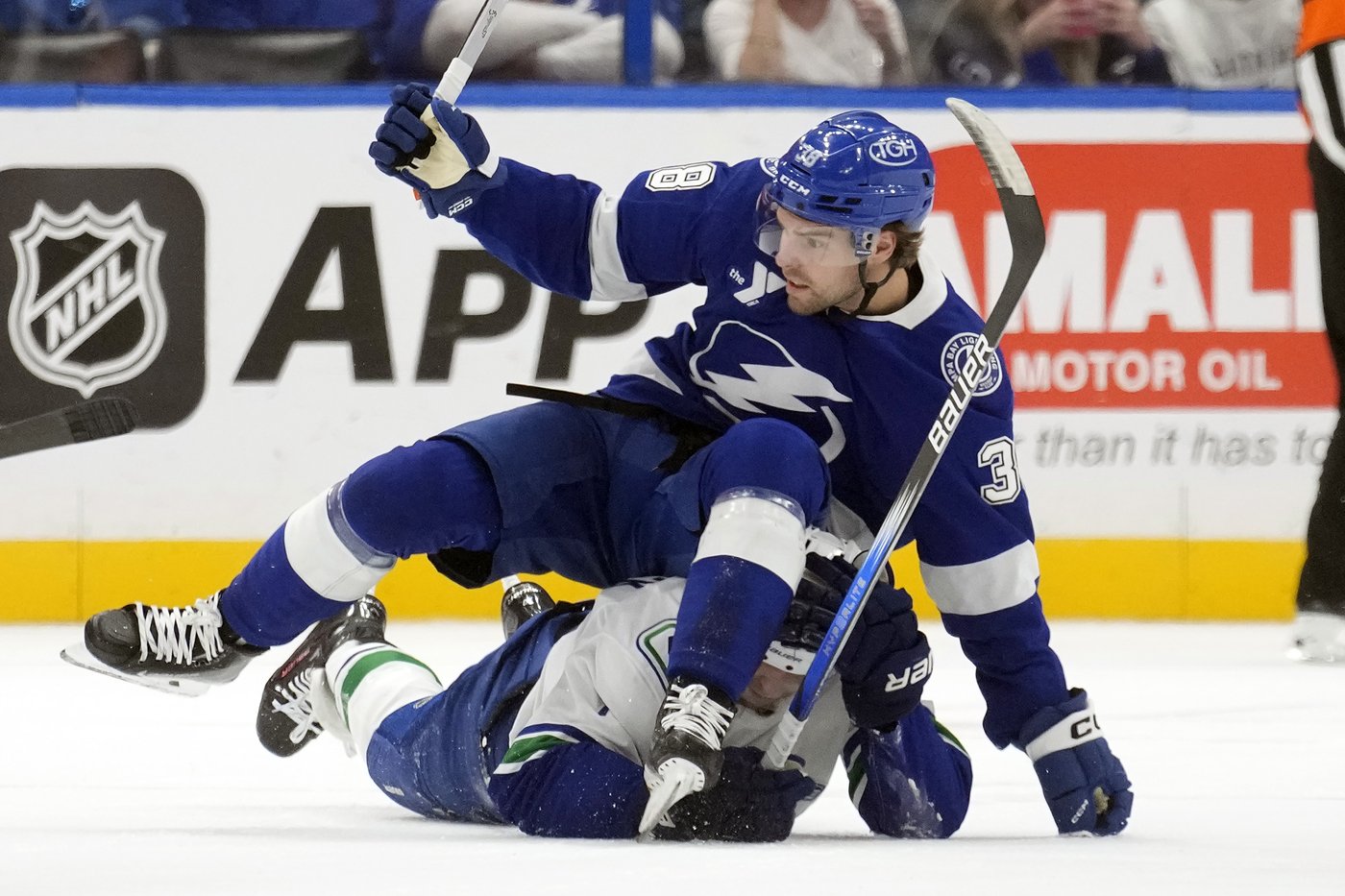 Kucherov gets 4th goal of the season, Lightning beat Canucks 4-1 in Milton-delayed home opener | iNFOnews.ca Kucherov gets 4th goal of the season, Lightning beat Canucks 4-1 in Milton-delayed home opener | iNFOnews.ca