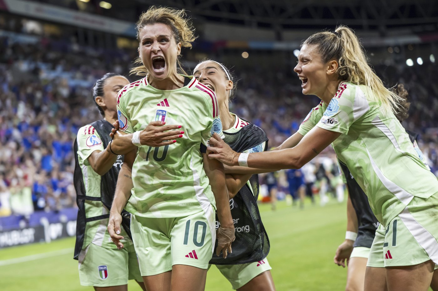 Italy is one win away from women’s Euro final, 3 years after players were permitted to turn pro | iNFOnews.ca Italy is one win away from women’s Euro final, 3 years after players were permitted to turn pro | iNFOnews.ca