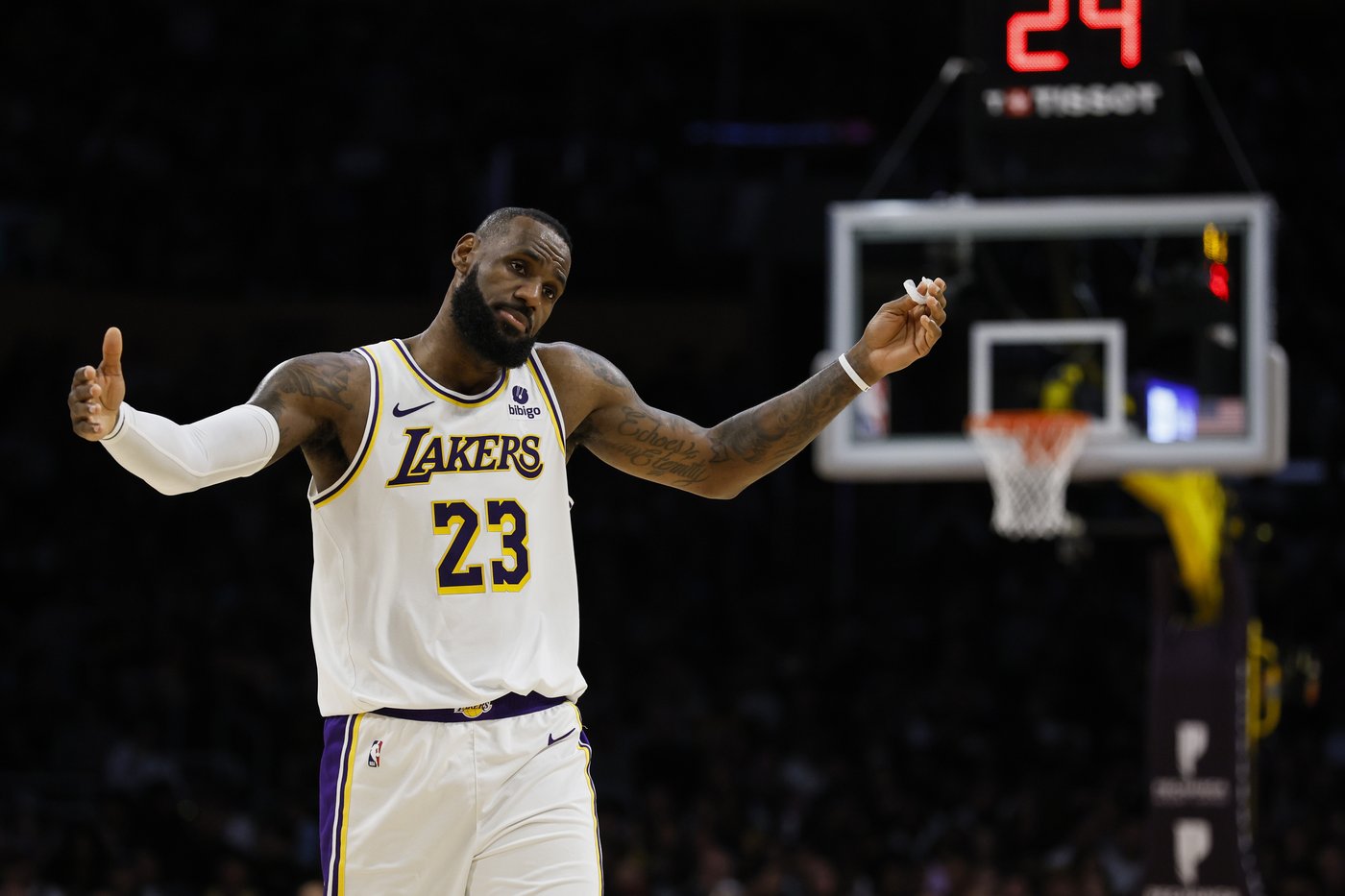 While LeBron and Bronny prepare for their historic family pairing, the Lakers shrug off the critics | iNFOnews.ca