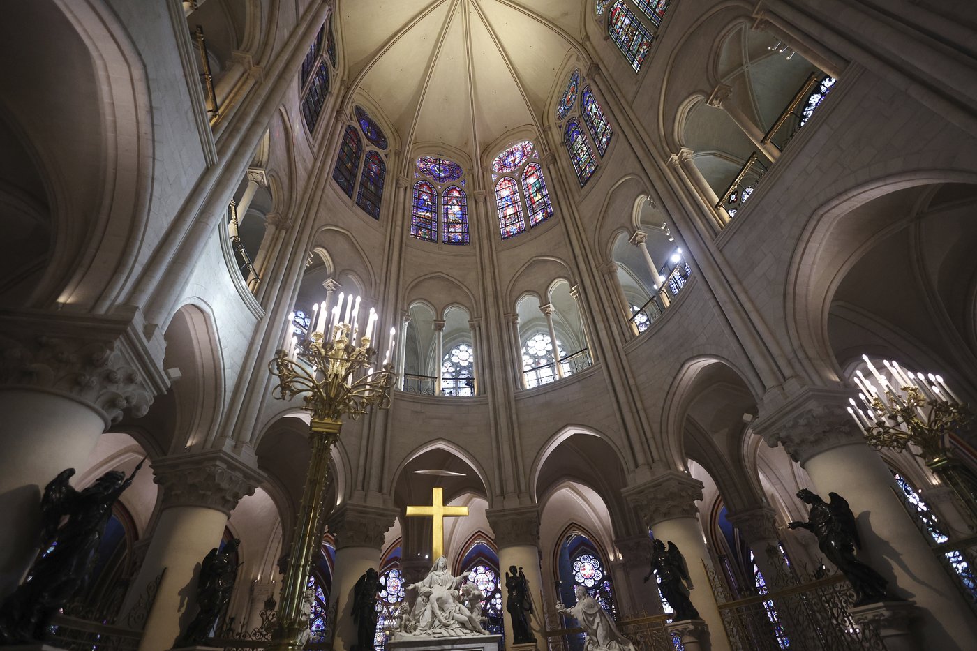 Notre Dame Cathedral unveils its new interior 5 years after devastating fire | iNFOnews.ca