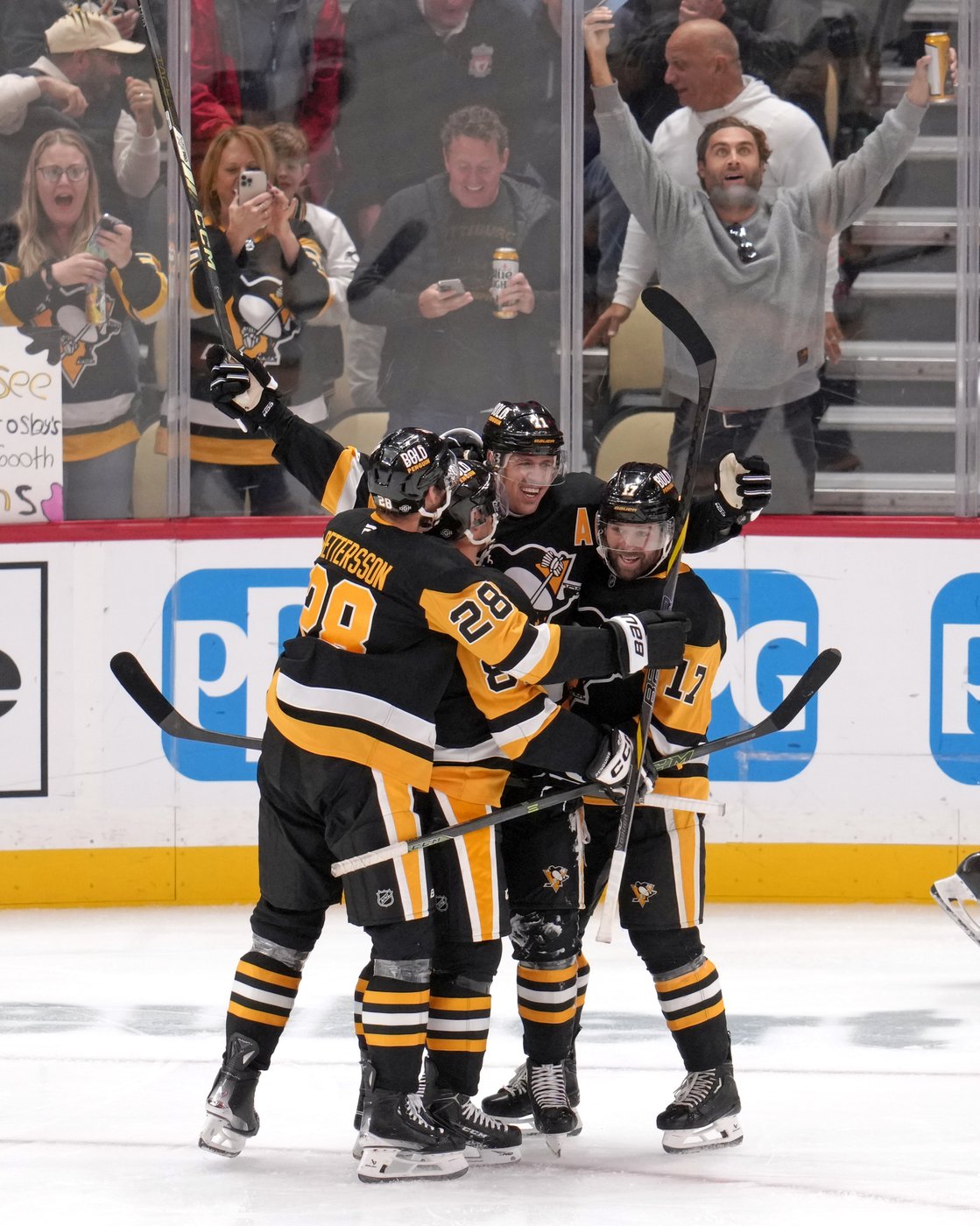Malkin, Crosby share another milestone night together in Pittsburgh | iNFOnews.ca