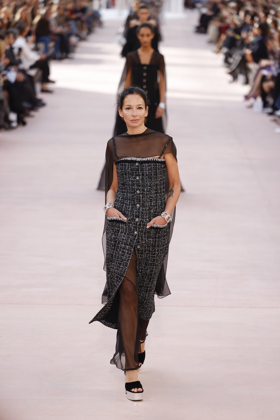Chanel show wrestles with designer void as actor Lupita Nyong'o talks diversity in fashion | iNFOnews.ca Chanel show wrestles with designer void as actor Lupita Nyong'o talks diversity in fashion | iNFOnews.ca