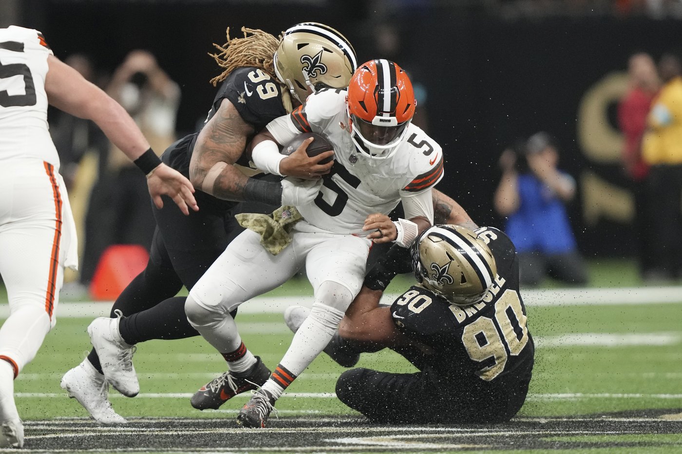 Browns' season sinks deeper wilth questions about the team's effort and a possible shakeup | iNFOnews.ca
