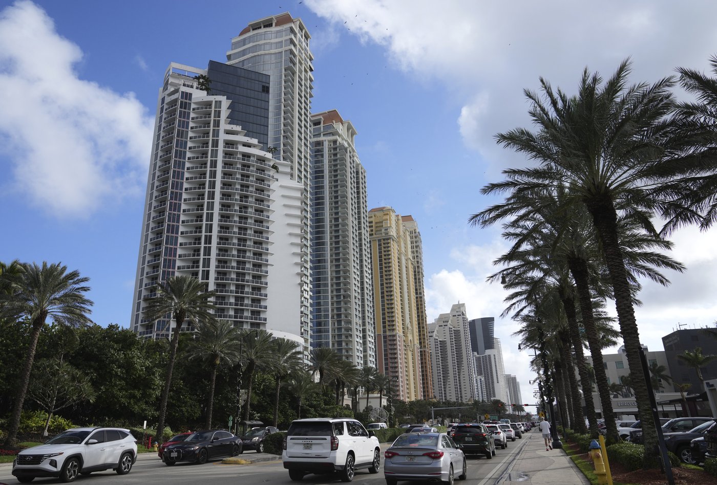 About 3 dozen high-rise buildings in South Florida are sinking | iNFOnews.ca About 3 dozen high-rise buildings in South Florida are sinking | iNFOnews.ca