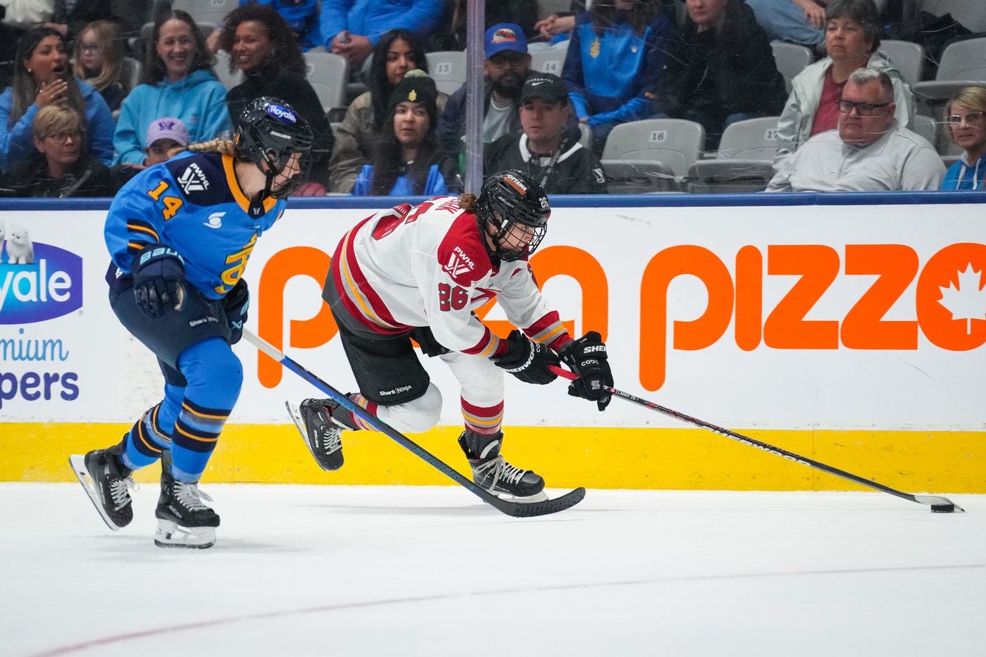 Mrázová nets OT winner to lift Charge past Sceptres 2-1, clinch PWHL playoff berth | iNFOnews.ca Mrázová nets OT winner to lift Charge past Sceptres 2-1, clinch PWHL playoff berth | iNFOnews.ca