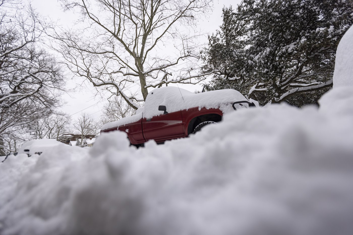 Snowy roads lead to hundreds of Virginia and North Carolina crashes as Arctic air brings record cold | iNFOnews.ca