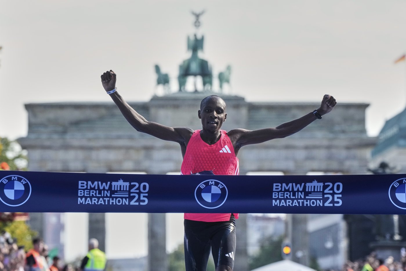 Sabastian Sawe wins Berlin Marathon but his record attempt is foiled by unseasonable heat | iNFOnews.ca Sabastian Sawe wins Berlin Marathon but his record attempt is foiled by unseasonable heat | iNFOnews.ca