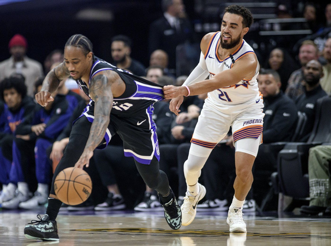 Fox, Kings beat short-handed Suns for 2nd time in 4 days, 127-101 | iNFOnews.ca Fox, Kings beat short-handed Suns for 2nd time in 4 days, 127-101 | iNFOnews.ca