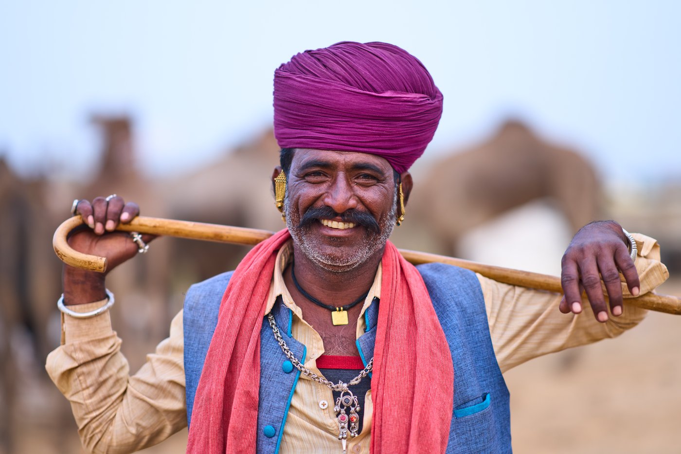 A camel fair in India's desert town of Pushkar draws traders and tourists, in photos | iNFOnews.ca