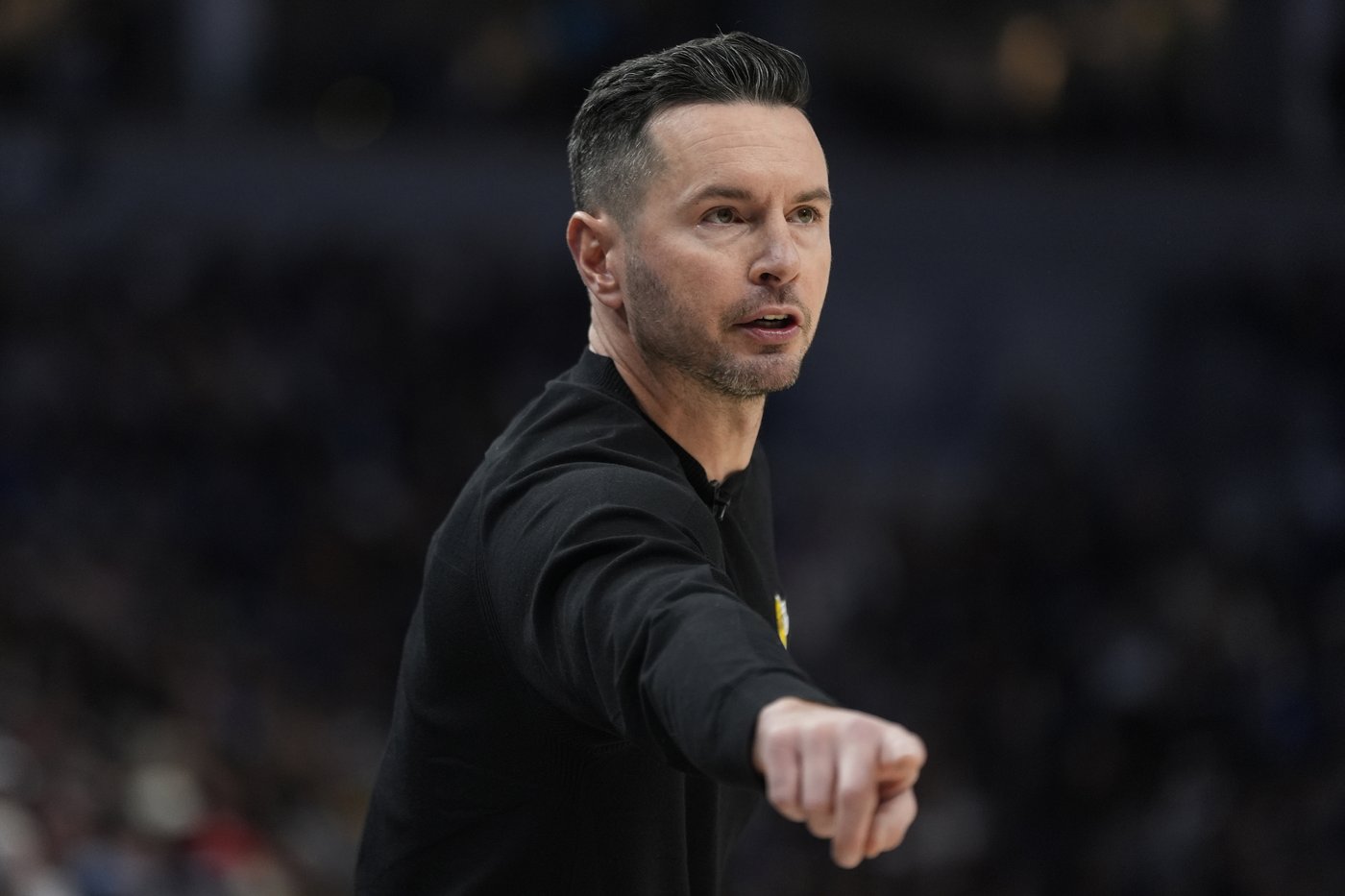 Timberwolves blow out Lakers 109-80 behind Randle, Gobert and tough defense | iNFOnews.ca