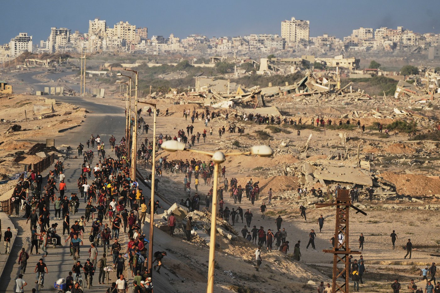 US is sending about 200 troops to Israel to help support and monitor the Gaza ceasefire deal | iNFOnews.ca US is sending about 200 troops to Israel to help support and monitor the Gaza ceasefire deal | iNFOnews.ca