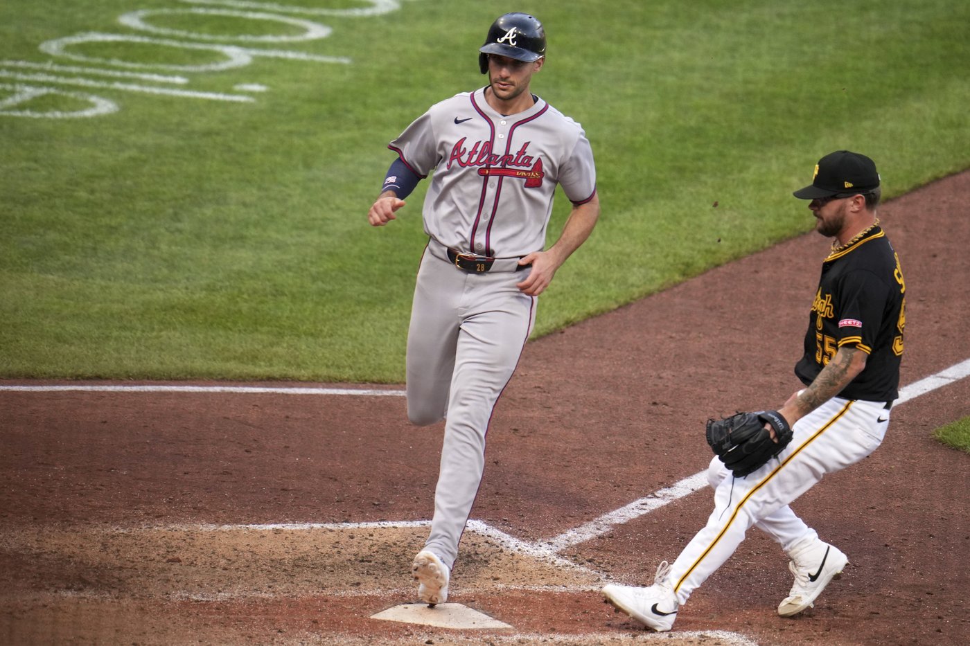 Matt Olson homers, scores winning run on wild pitch in 11th as Braves top Pirates 3-2 | iNFOnews.ca Matt Olson homers, scores winning run on wild pitch in 11th as Braves top Pirates 3-2 | iNFOnews.ca