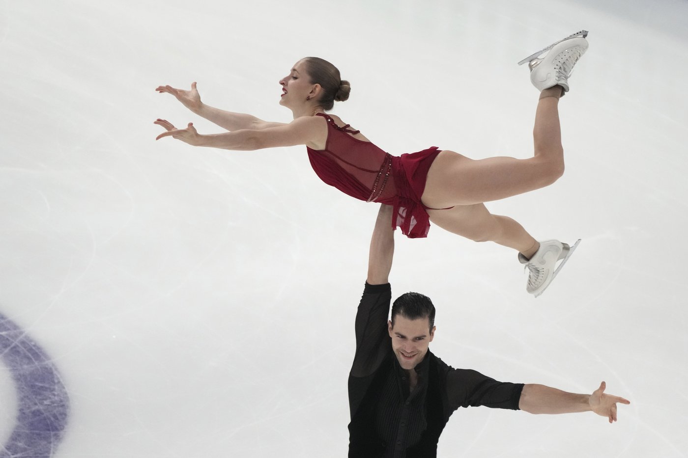Anastasiia Gubanova takes a narrow lead at European figure skating championships | iNFOnews.ca