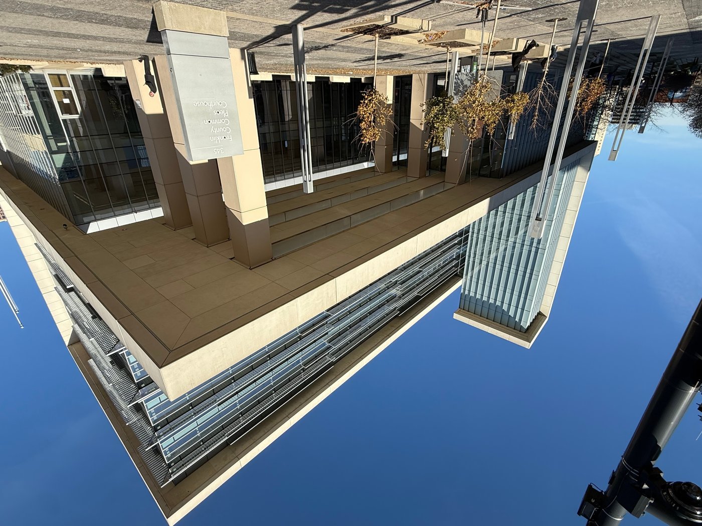 Jurors hear closing arguments in trial of Ohio officer charged in the killing of Ta'Kiya Young | iNFOnews.ca