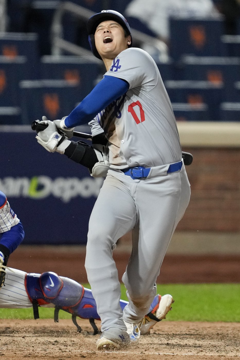 Ohtani and Betts lead Dodgers to latest blowout of Mets for 3-1 lead in lopsided NLCS | iNFOnews.ca