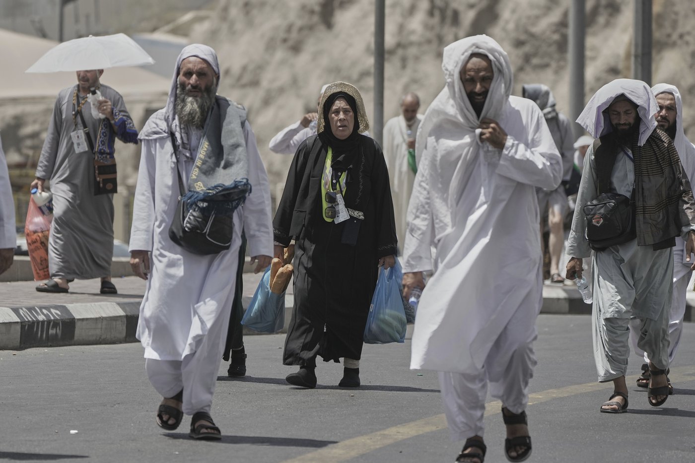 No kids, excess heat and payment plans. What to know about Hajj 2025 | iNFOnews.ca No kids, excess heat and payment plans. What to know about Hajj 2025 | iNFOnews.ca