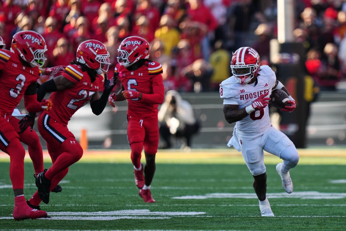Sarratt leaves with hamstring tightness, but No. 2 Indiana rolls anyway to a 55-10 win over Maryland | iNFOnews.ca Sarratt leaves with hamstring tightness, but No. 2 Indiana rolls anyway to a 55-10 win over Maryland | iNFOnews.ca