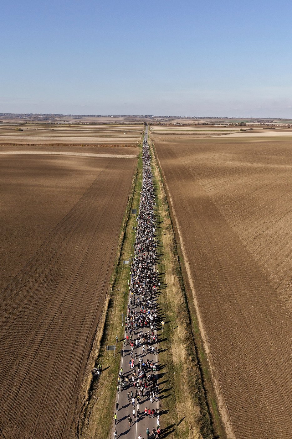 See the world in vertical: Top photos by AP's photojournalists | iNFOnews.ca