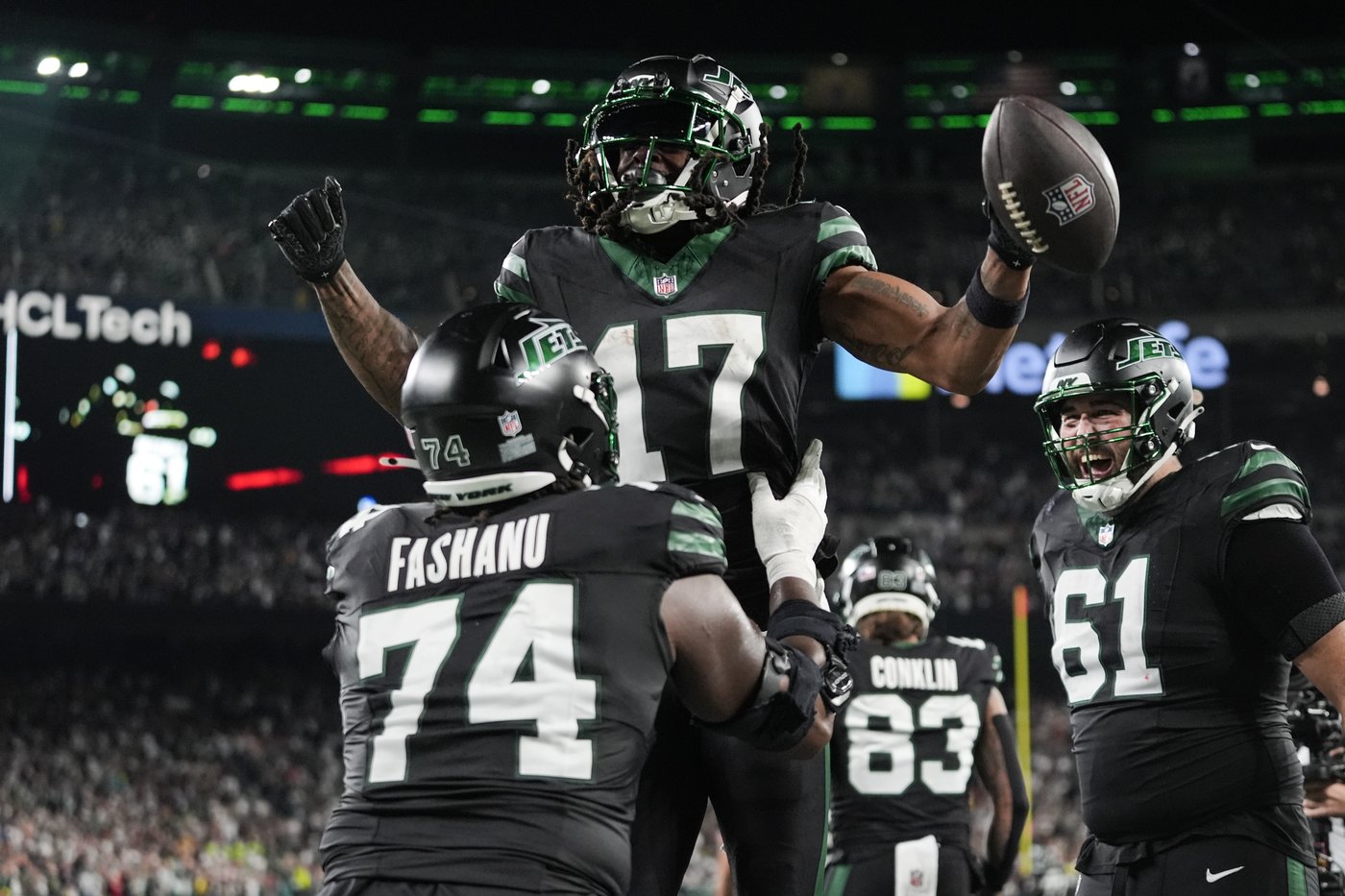 Jets' Wilson and Adams imagined catching passes from Rodgers together during an offseason dinner | iNFOnews.ca