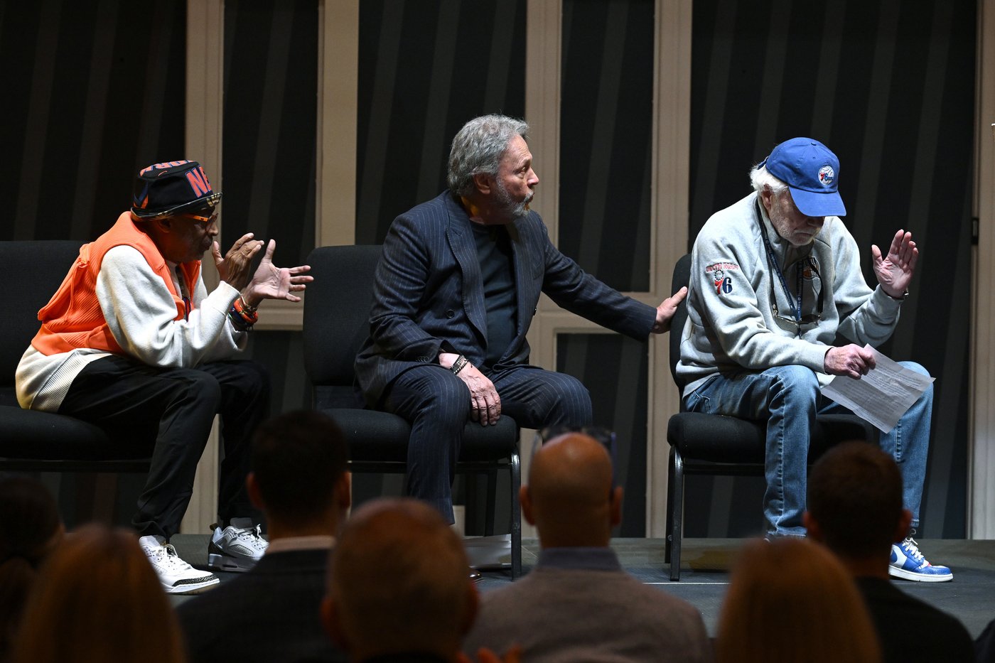 Billy Crystal and Spike Lee take their places at the Hall of Fame as basketball superfans | iNFOnews.ca