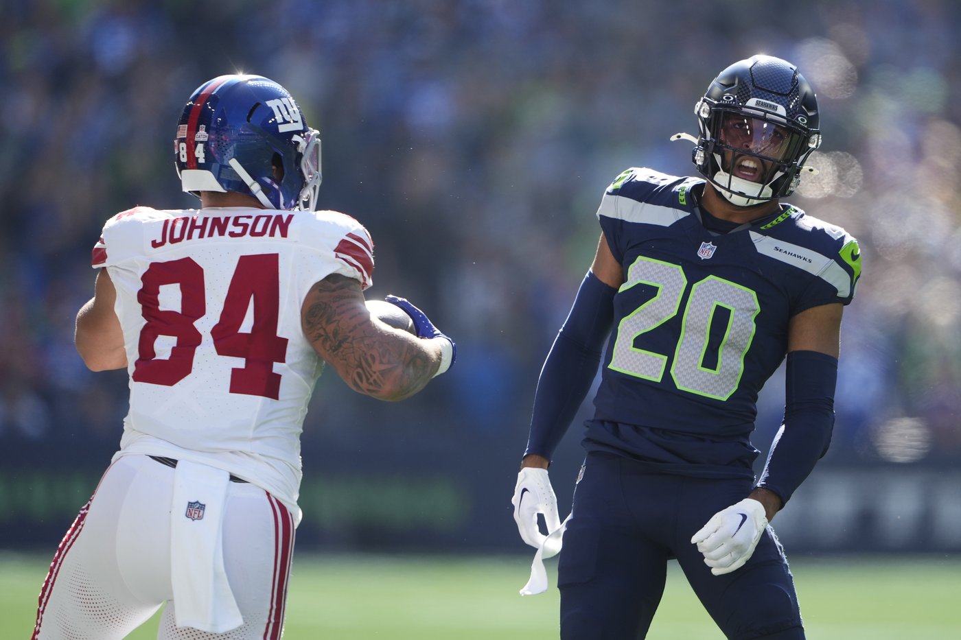 Giants use strong performance from Daniel Jones and late TD on blocked kick to beat Seahawks 29-20 | iNFOnews.ca Giants use strong performance from Daniel Jones and late TD on blocked kick to beat Seahawks 29-20 | iNFOnews.ca