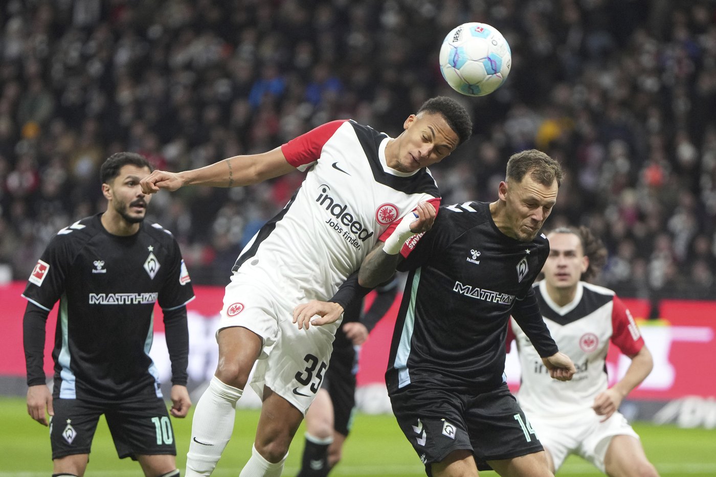 Schick hat trick helps Leverkusen cover defensive lapses. Frankfurt and Dortmund win in Bundesliga | iNFOnews.ca Schick hat trick helps Leverkusen cover defensive lapses. Frankfurt and Dortmund win in Bundesliga | iNFOnews.ca