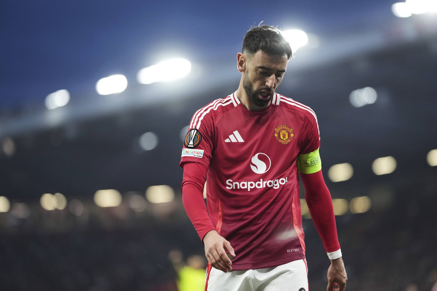Bruno Fernandes turns down lucrative Al Hilal offer to stay at Man United | iNFOnews.ca Bruno Fernandes turns down lucrative Al Hilal offer to stay at Man United | iNFOnews.ca