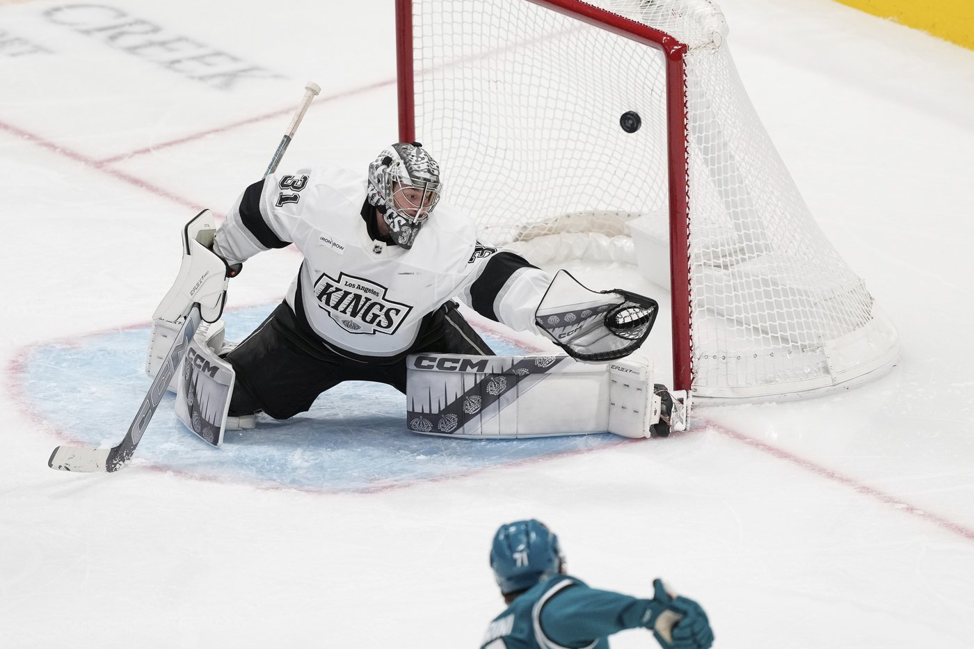 Celebrini scores 2 and adds an assist as Sharks shock Kings 7-2 | iNFOnews.ca