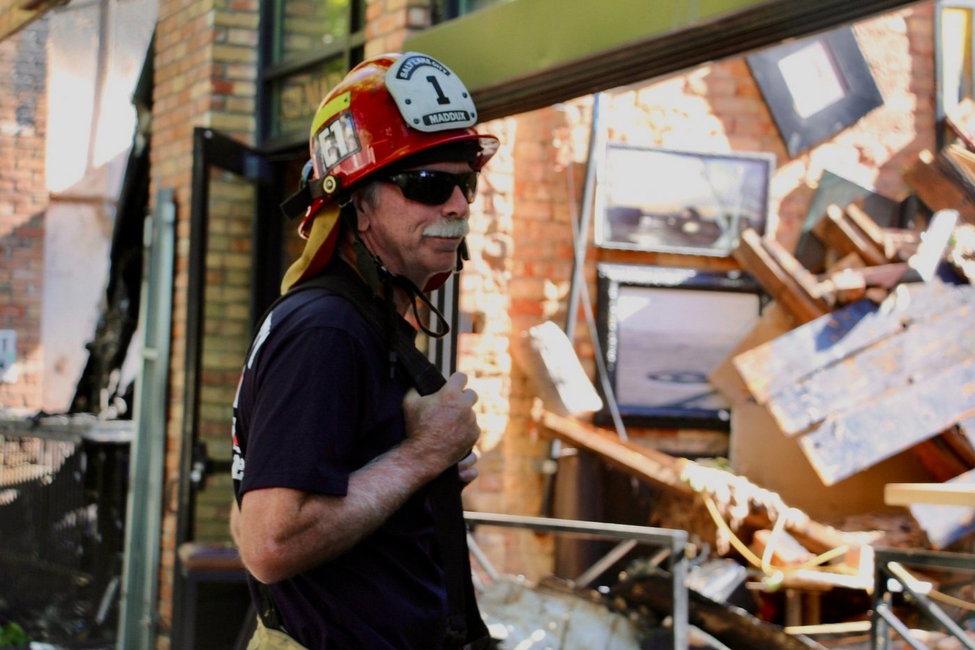 3 firefighters hurt as fire burns century-old buildings in Salt Lake City's nightlife hub | iNFOnews.ca 3 firefighters hurt as fire burns century-old buildings in Salt Lake City's nightlife hub | iNFOnews.ca