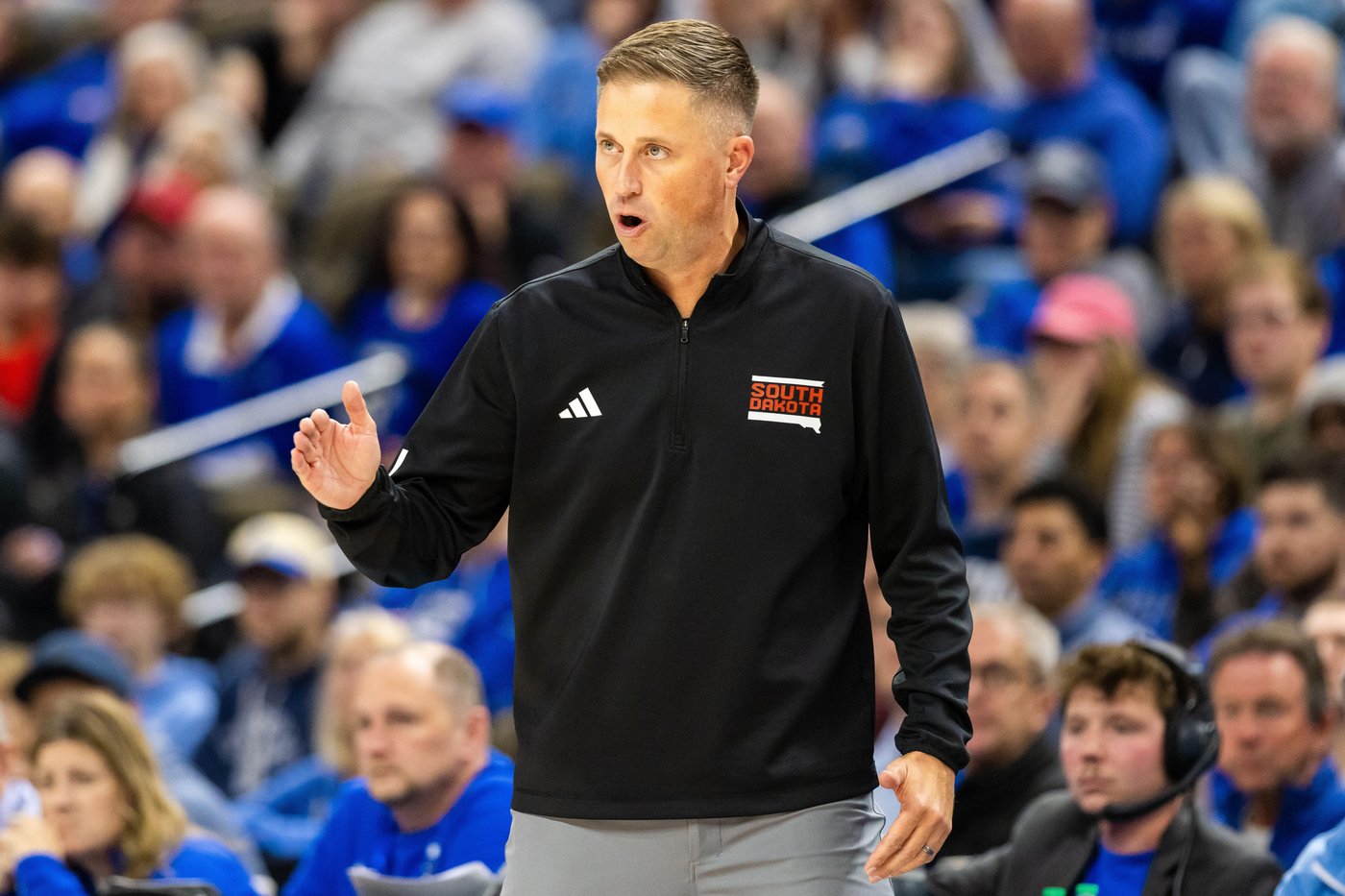 Owen Freeman scores 19 points to lead No. 23 Creighton in 92-76 win over South Dakota | iNFOnews.ca