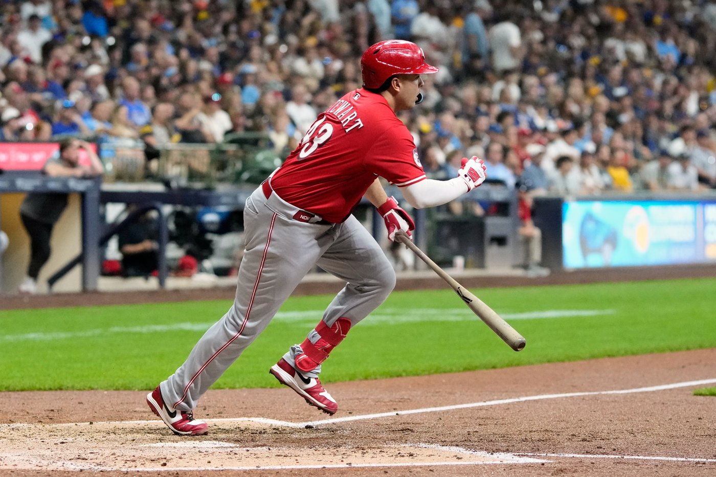 Reds on cusp of playoff berth after beating Brewers 7-4 | iNFOnews.ca