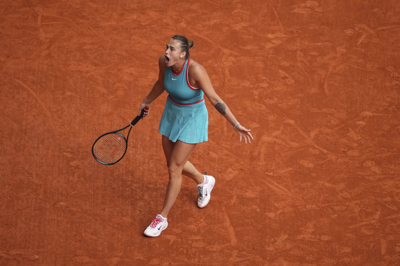 Sabalenka rues another missed chance against Gauff in French Open final: 'This one hurts so much' | iNFOnews.ca