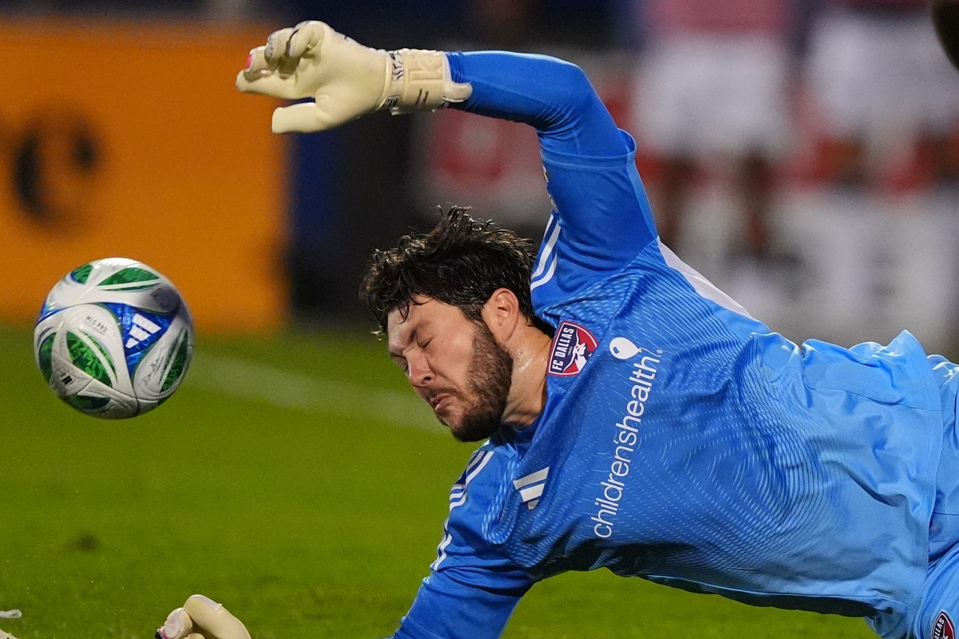 Priso scores in stoppage time, Halbouni nets winner in PK shootout as Whitecaps sweep Dallas | iNFOnews.ca