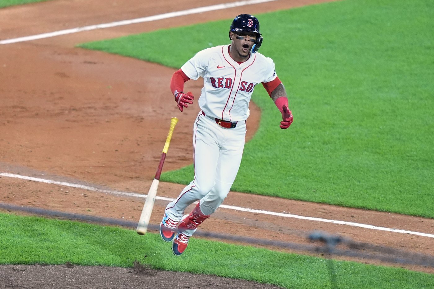 Angels manufacture a run in 10th inning to beat Red Sox, 4-3 | iNFOnews.ca Angels manufacture a run in 10th inning to beat Red Sox, 4-3 | iNFOnews.ca