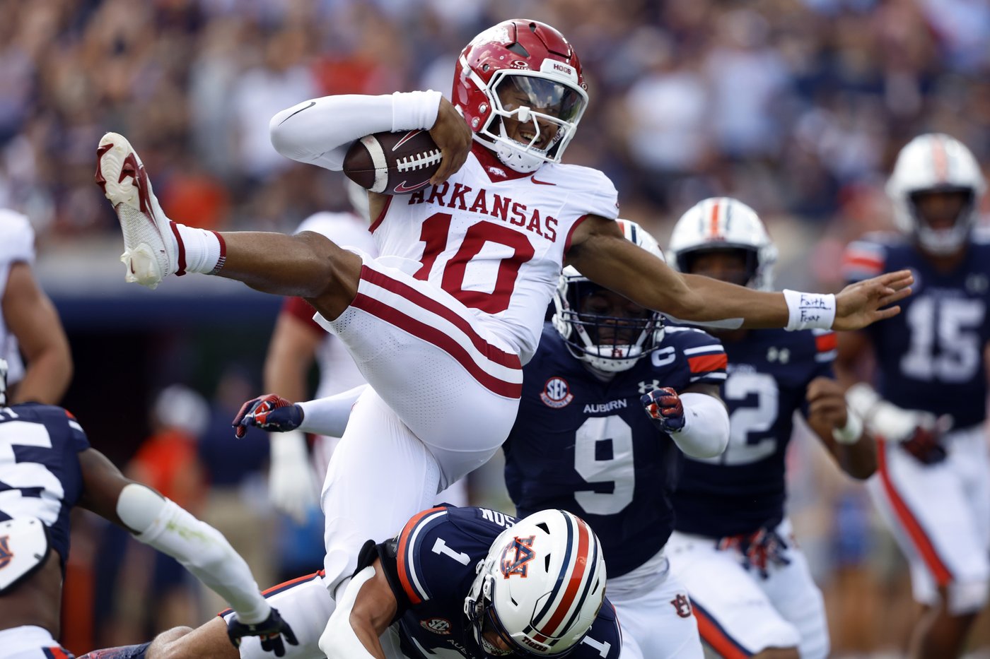 Jackson, Green power Arkansas past mistake-plagued Auburn 24-14 in SEC opener | iNFOnews.ca Jackson, Green power Arkansas past mistake-plagued Auburn 24-14 in SEC opener | iNFOnews.ca