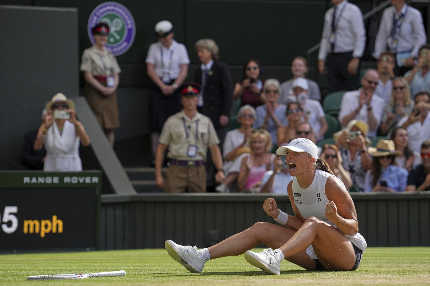Iga Swiatek's 6-0, 6-0 win over Amanda Anisimova delivers her her first Wimbledon title, 6th major | iNFOnews.ca Iga Swiatek's 6-0, 6-0 win over Amanda Anisimova delivers her her first Wimbledon title, 6th major | iNFOnews.ca