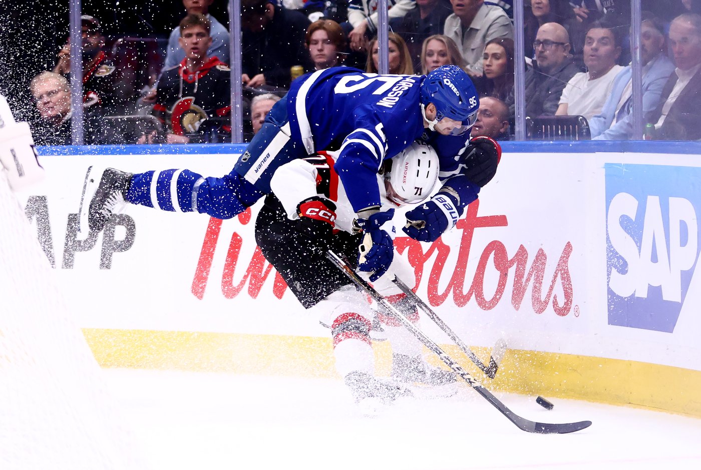 Domi scores in OT, Maple Leafs top Senators 3-2 to grab 2-0 lead in Battle of Ontario | iNFOnews.ca