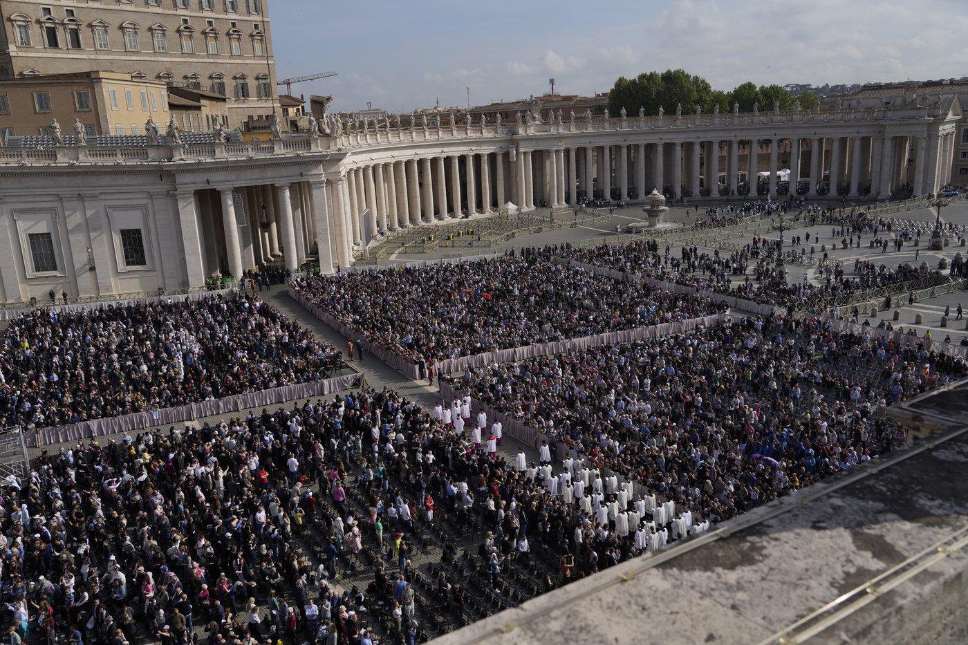 PHOTO COLLECTION: Vatican Pope Procession | iNFOnews.ca PHOTO COLLECTION: Vatican Pope Procession | iNFOnews.ca