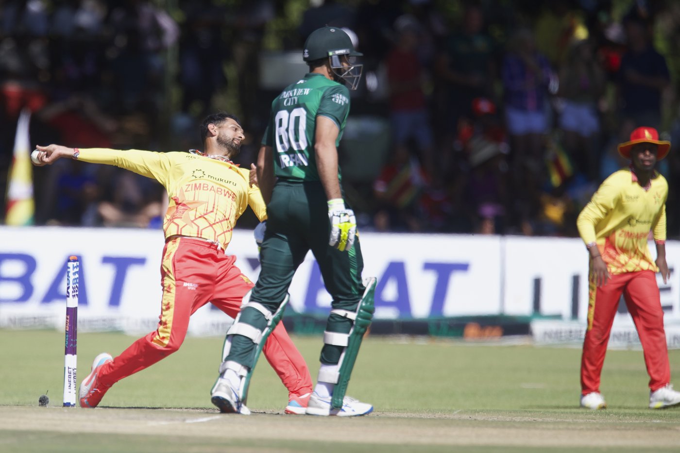 Spinners propel Pakistan to emphatic 57-run win over Zimbabwe in 1st T20 | iNFOnews.ca Spinners propel Pakistan to emphatic 57-run win over Zimbabwe in 1st T20 | iNFOnews.ca